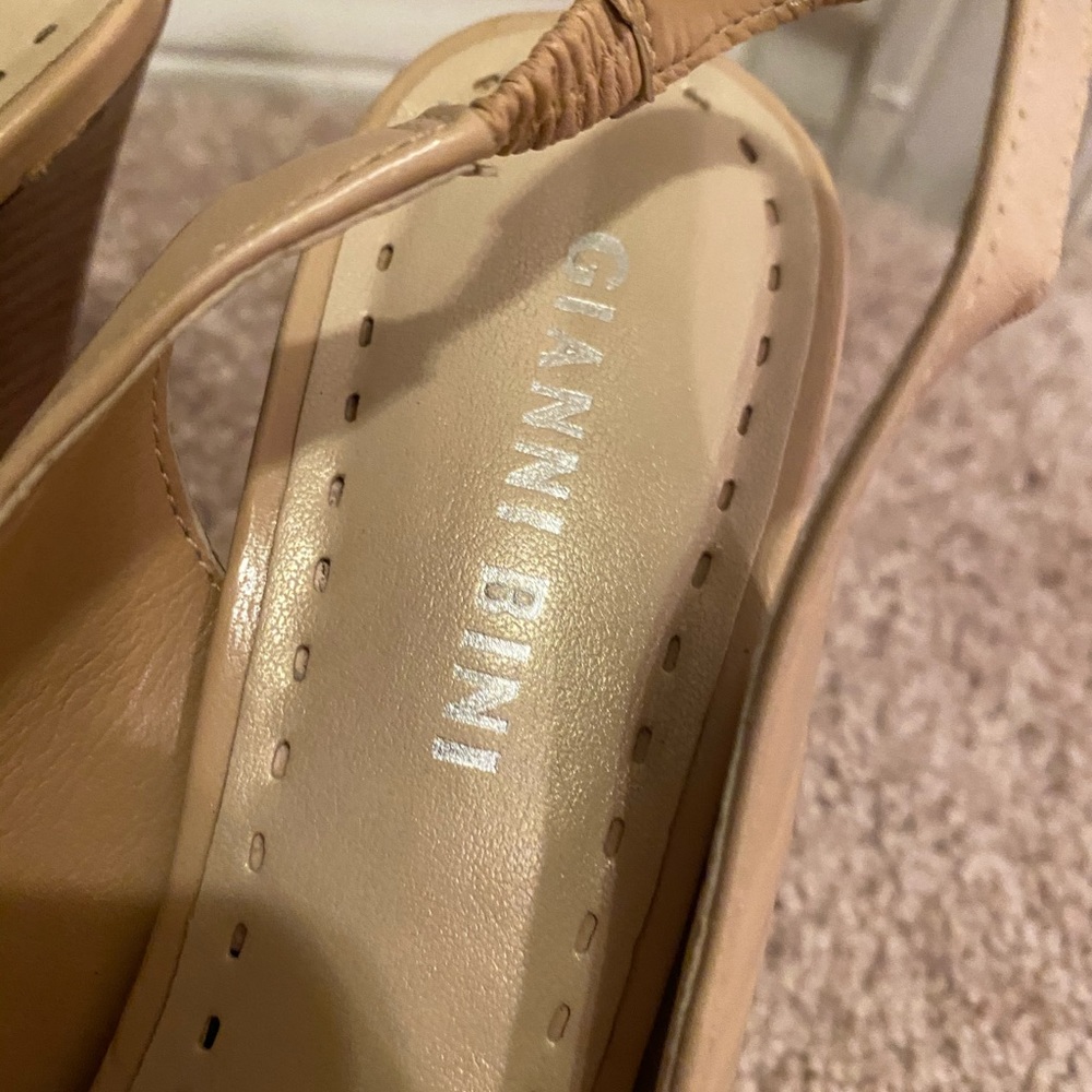 Peep Toe Heels - Picture 4 of 8